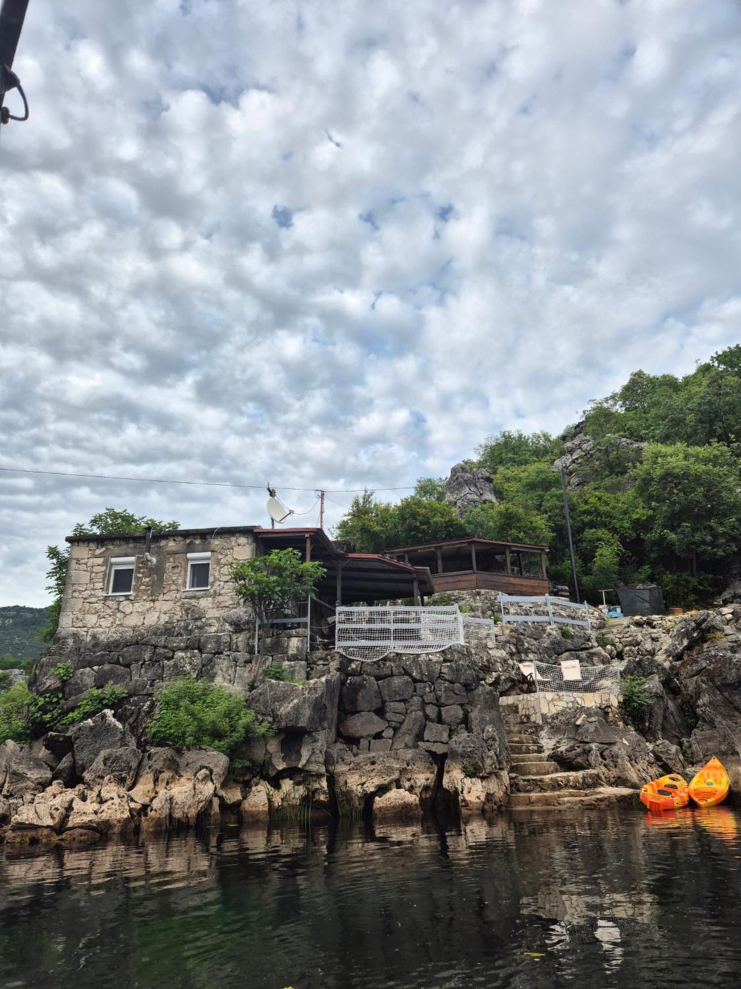 Old House, Skadar Lake Cetinje Luaran gambar